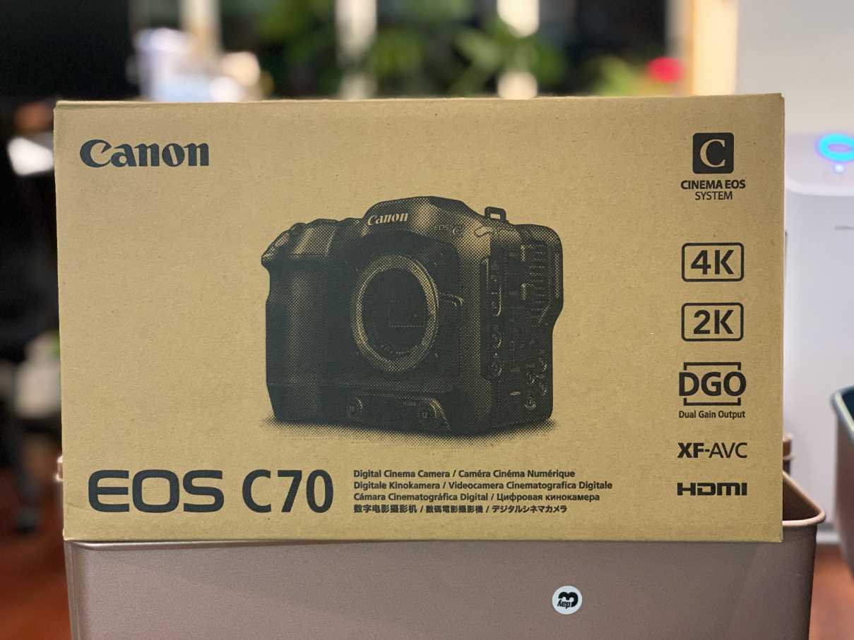 專業級數位攝影機- EOS C70
